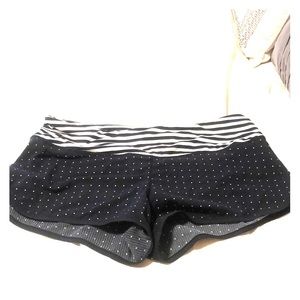 Lululemon Hotty Hot Short